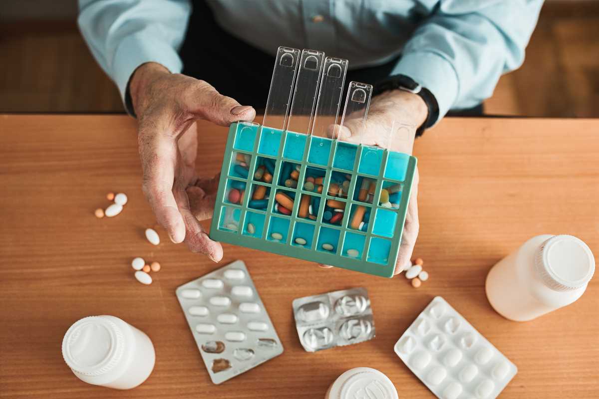 How to Organize Medication Schedules for Large Families
